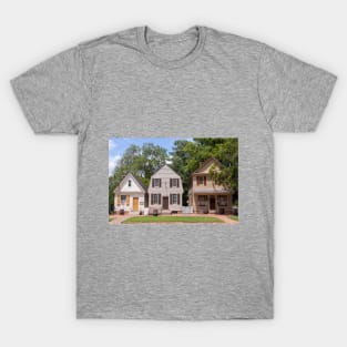 Three historic houses in Colonial Williamsburg, Virginia T-Shirt